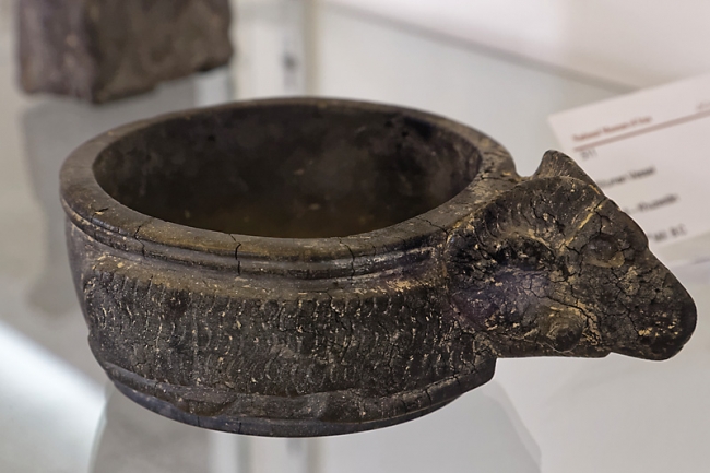 Téhéran-Musée archéologique-036